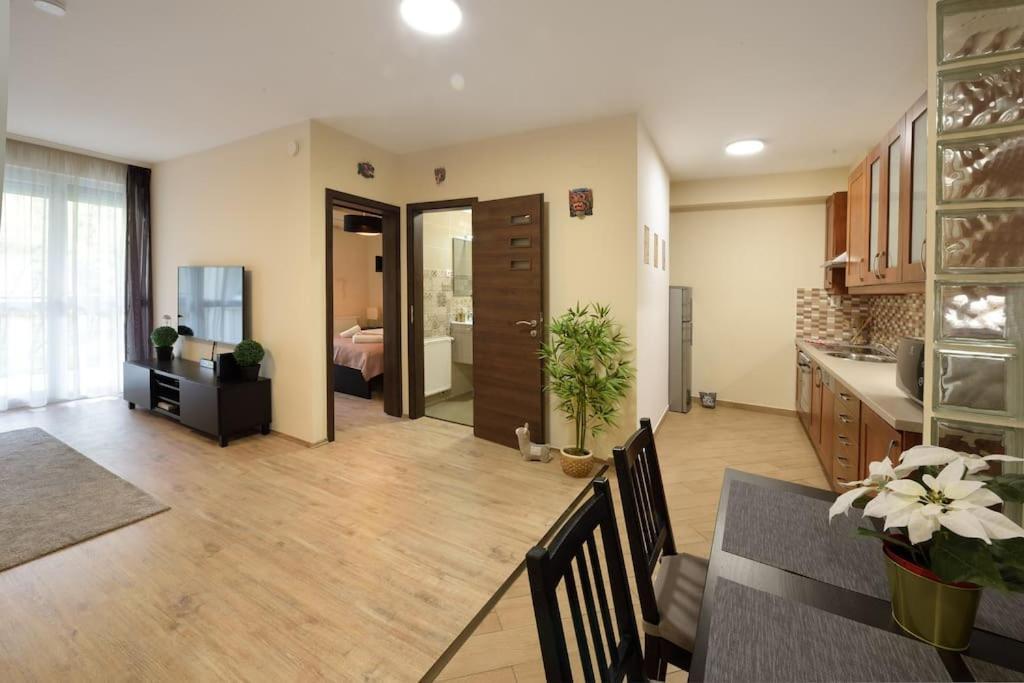 Apartment Orangehomes Garden View Friendly With Free Parking