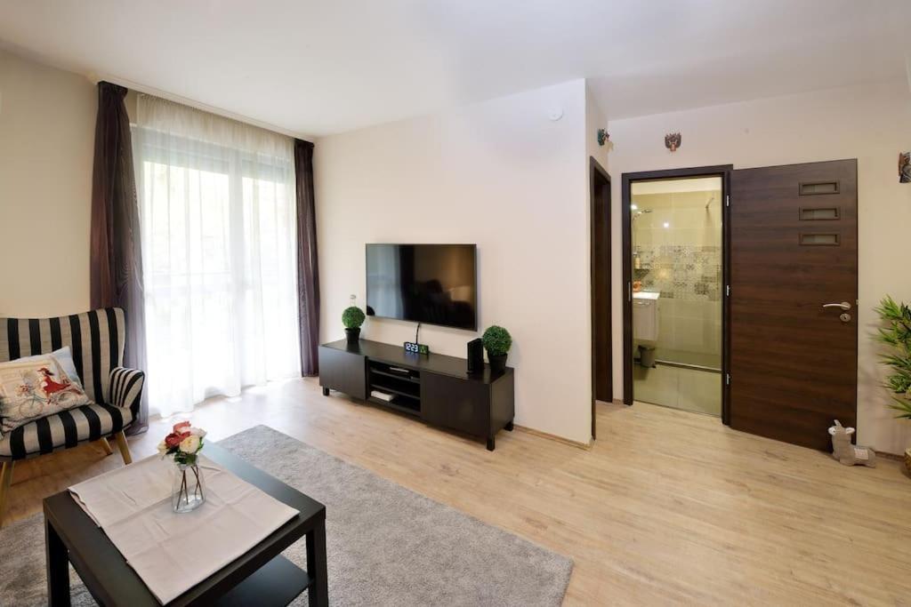Orangehomes Garden View Friendly With Free Parking Apartment Budapest
