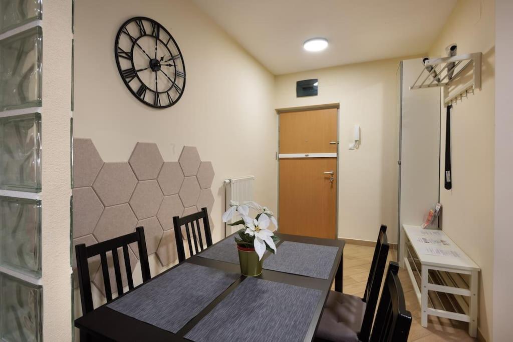 Apartment Orangehomes Garden View Friendly With Free Parking *